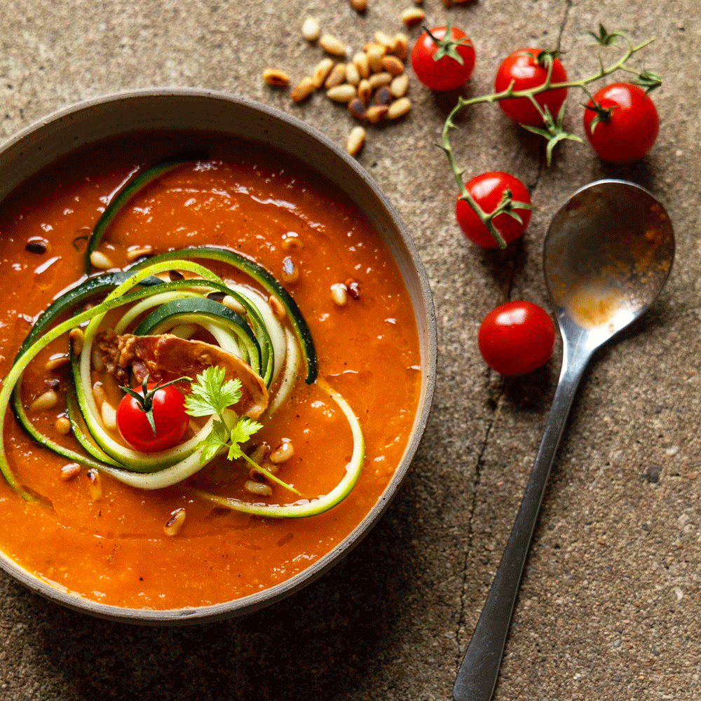 Tomatensoep met garnituur